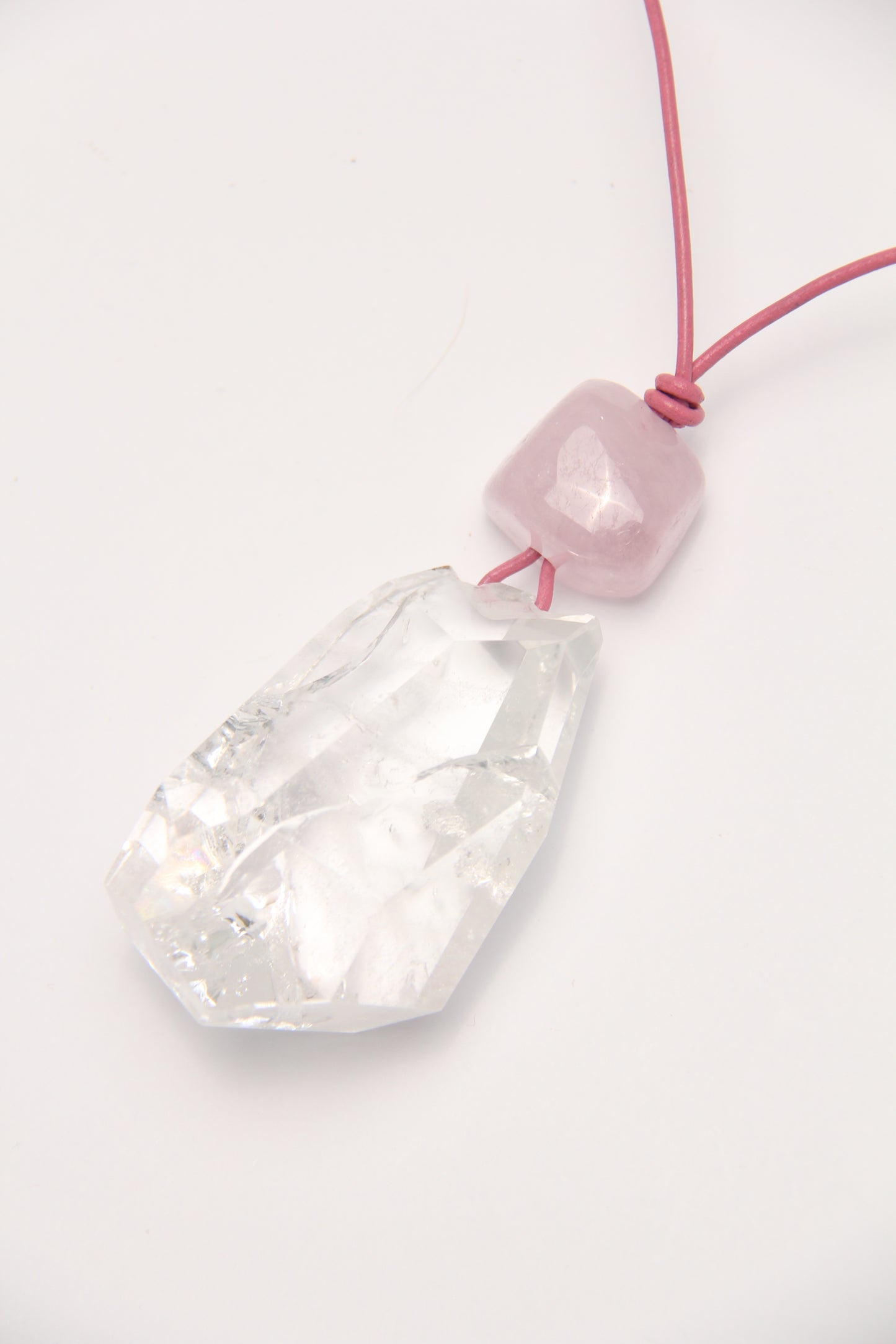 Pendant: rose quartz, quartz